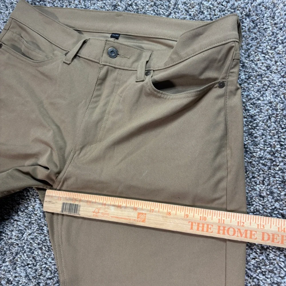 Levi's Strauss 511 Men's 34x29 Engineered for Movement Khaki Pants Slim Fit Tan